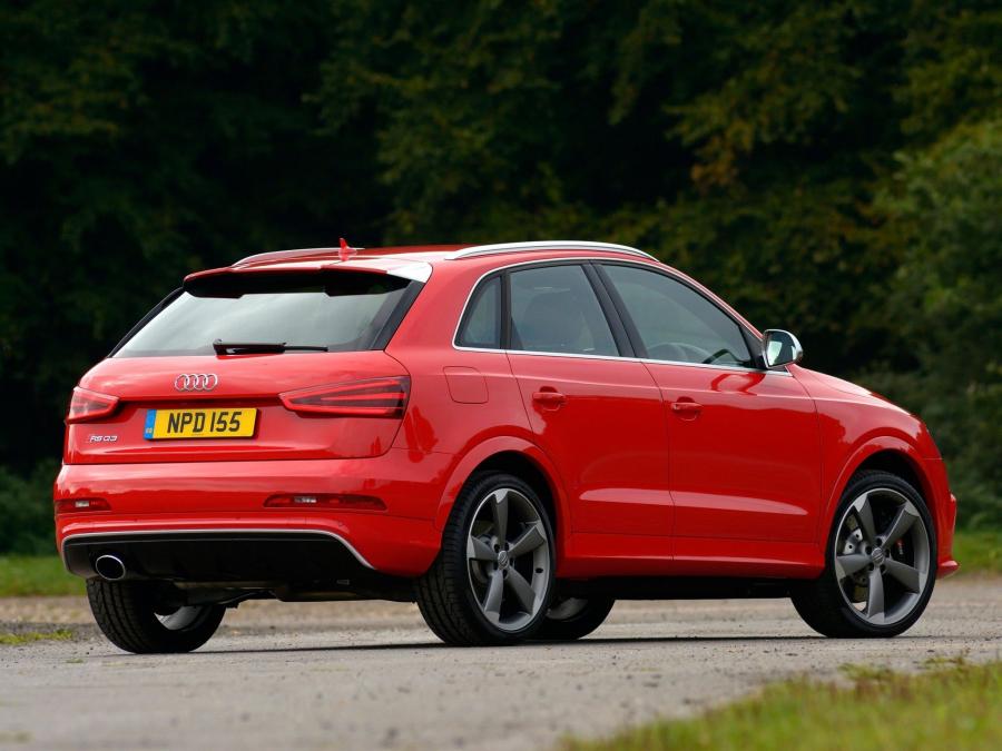  Audi RS Q3 (8U) 2013 года  (UK) (фото 14 из 19)